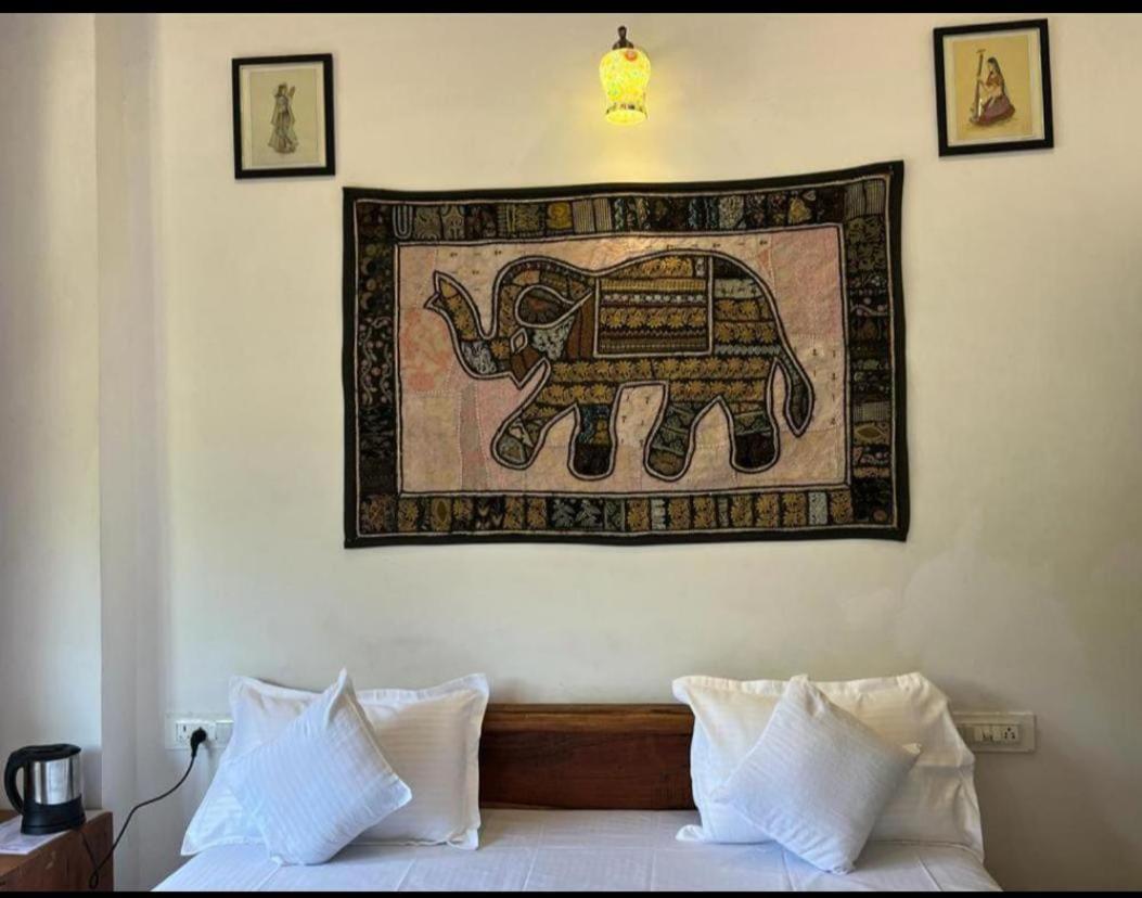 Hotel Pushkar Golden Haveli ภายนอก รูปภาพ