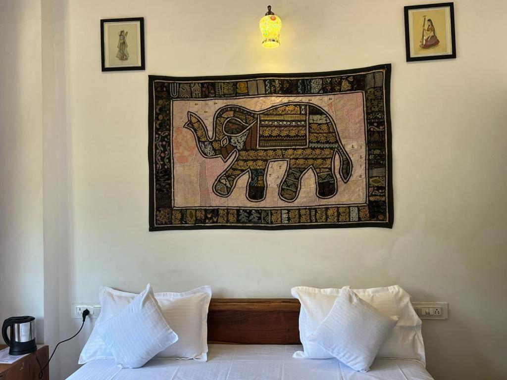Hotel Pushkar Golden Haveli ภายนอก รูปภาพ