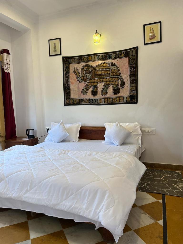 Hotel Pushkar Golden Haveli ภายนอก รูปภาพ